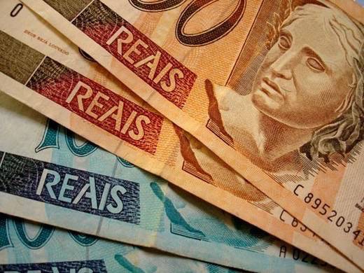 Por que a inflação resiste em cair