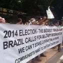 Manifestantes pedem de impeachment a intervenção militar