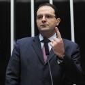 Governo não cogita mais aumento de impostos, diz Barbosa