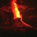 Vulcão chileno Villarrica entra em erupção