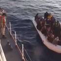 Pelo menos 40 migrantes são encontrados mortos em navio no Mediterrâneo
