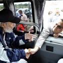 Após 14 meses, Fidel Castro reaparece em público em Havana