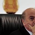 Platini pede que presidente da Fifa se demita