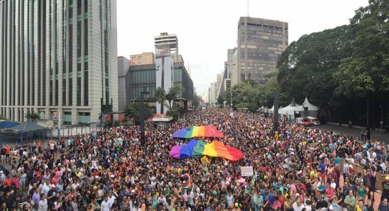 Cerca de 3 milhões de pessoas devem participar da  21ª Parada do Orgulho LGBT