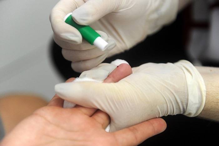 Brasil tem 2 milhões de pessoas com hepatite C, porém a maioria não sabe que tem a doença