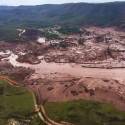 Cidades em Minas e no Espírito Santo esperam onda de lama