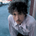 Bob Dylan não vai à entrega do Nobel, mas aceita o prêmio
