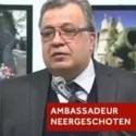 Embaixador russo na Turquia é assassinado a tiros em galeria