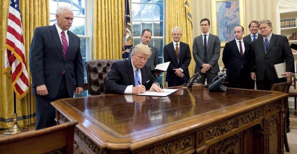 Trump proíbe financiamento a ONGs estrangeiras que defendem aborto