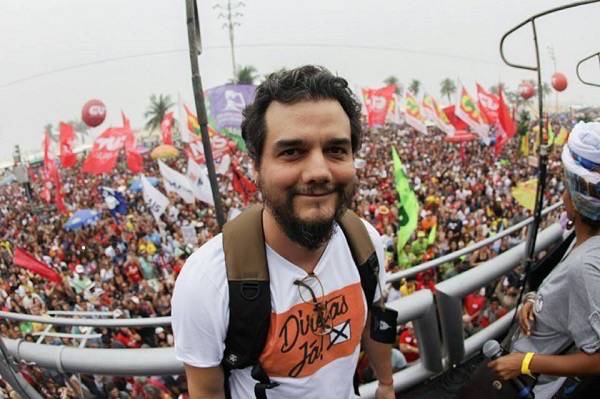 Rio Pelas Diretas mobiliza multidão de manifestantes na orla de Copacabana